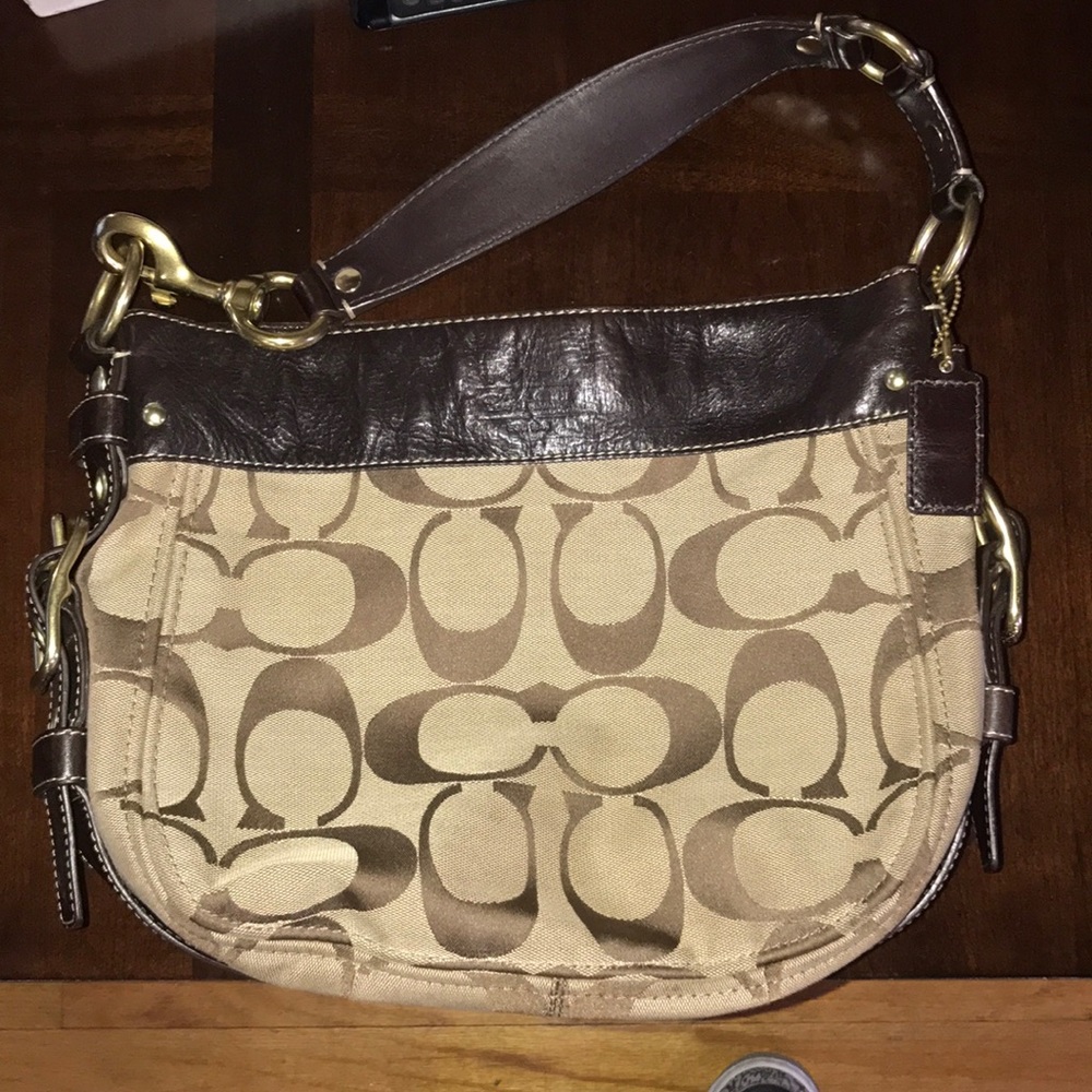 AUTHENTIC Lightly Used Coach Purse